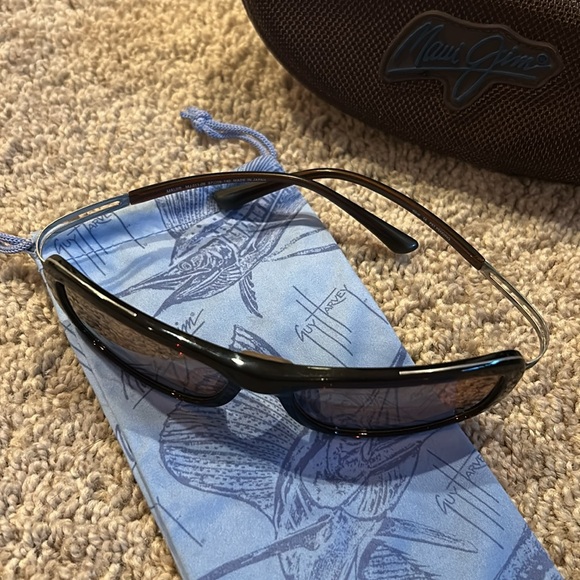 New Maui Jim Kihei Polarized Sunglasses - Picture 2 of 7